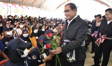 นายกฯล่องใต้ หยอดหวาน "รักจังหู้" ชาวระนอง เร่งแก้ขาดแคลนน้ำอุปโภค-บริโภค