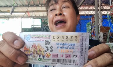 แม่ค้ากรี๊ดสนั่น!ถูกหวย 6 ล้าน แจกไข่ทั้งตลาด เผยติดหนี้อยู่ 10 ล้าน