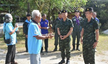 รอง ผอ.ศปพร.ลงพื้นที่พบปะเยี่ยมเยือนให้กำลังใจสมาชิกศิลปาชีพกลุ่มปักผ้าและทอผ้า ณ วัดพระพุทธ