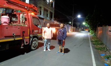 "นุ้ยส์ เมืองฉอด"  ลงพื้นที่หลังไฟฟ้าส่องสว่างถนนดับ ทั้งซอยชุมชนร่วมใจ ทน.แม่สอด