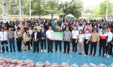 ชาวบ้านปลื้ม โครงการแบ่งปันรักแบ่งปันสุขรอมฎอนเดือนอันประเสริฐ นราธิวาส