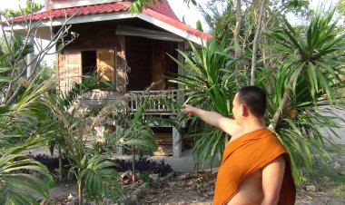 ใจบาป!โจรย่องงัดกุฎิพระ 3 หลังรวดเชิดกว่า 1 แสนพร้อมของโบราณอีกหลายรายการ