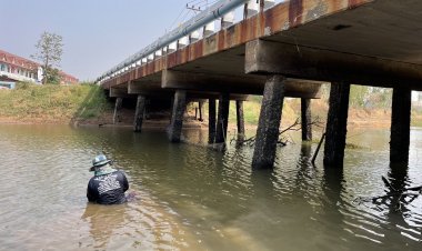 น้ำแห้งชาวบ้านโคราชลงงมหอยเจอตอหม้อสะพานผุ กร่อน วอนหน่วยงานตรวจสอบความแข็งแรงหวั่นเกิดอุบัติเหตุ