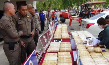 ตำรวจภูธรจังหวัดมุกดาหารบุกจับกุม 2 ผู้ต้องหาพร้อมยาบ้า 994,000 เม็ด พร้อมอาวุธปืน 1 กระบอก