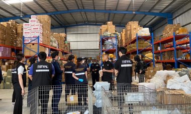 ดีเอสไอ บุกค้นโกดังย่านบางขุนเทียน-สมุทรสาคร ยึด มือถือ-แทบแล็ต เถื่อน มูลค่ากว่า 23 ล้าน