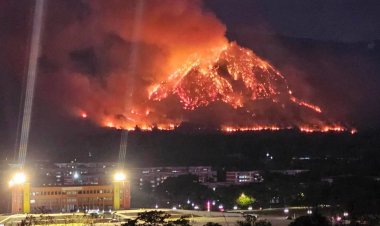 สุดสะพรึงกลัว! ไฟป่าลุกท่วม "เขาชะพลู-เขาแหลม" เพลิงโหมรุนแรง หวั่นลามสู่ชุมชน