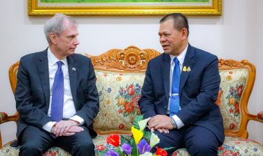 ทูตสหรัฐฯ ชื่นชมเลขาธิการ ศอ.บต.เปิดพื้นที่รับฟังเสียงชาวบ้าน-ไม่ทอดทิ้งปชช. ชายแดนใต้