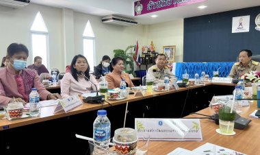 ศรีสะเกษจัดสงกรานต์ถนนสายน้ำ ปลอดภัยไร้แอลกอฮอล์ แต่งชุดไทยเข้าวัดก่อเจดีย์ทราย สืบสานวัฒนธรรมไทบ