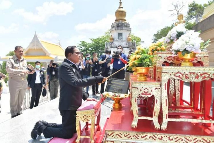 "บิ๊กตู่"สักการะพระพุทธทักษิณมิ่งมงคลพระพุทธรูปคู่บ้านคู่เมืองดนราธิวาสก่อนลงพื้นที่ตรวจราชการอ.ตากใบ