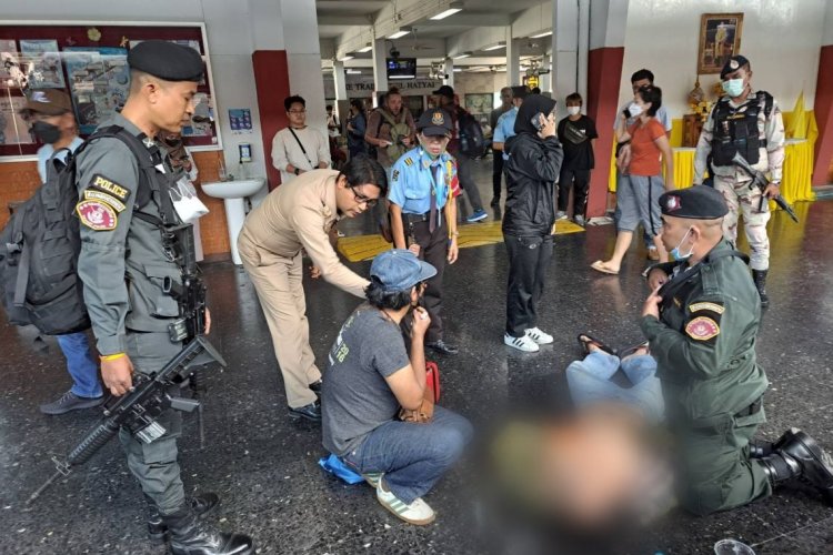 ชาวเน็ตแห่ชื่นชม! ตำรวจรถไฟใต้ ปั๊มหัวใจกู้ชีพผู้โดยสาร รอดตายหวุดหวิด