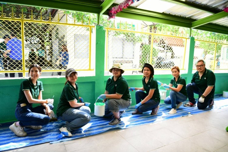 พนักงานจิตอาสา CPF ส่งมอบน้ำใจและกำลังใจให้ครูเชาว์ เติมเต็มสิ่งดีๆ เพื่อสังคม