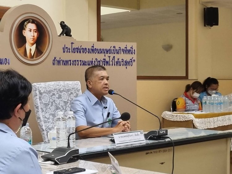 สสจ.ปราจีนฯแจงส่งทีมเยียวยาจิตใจคลายกังวลหลังผลตรวจเลือด-ปัสสาวะ70คนงานไม่พบสารซีเซียม-137