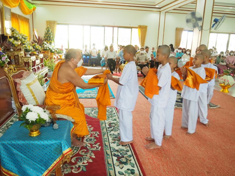 เทศบาลตำบลบางปู จัดโครงการบรรพชาสามเณรภาคฤดูร้อน