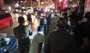 ไรเดอร์หัวร้อนชักมีดแทงตำรวจหนุ่มสาหัสก่อนถูกยิงสวนปมขับจยย.ปาดกันไปมา