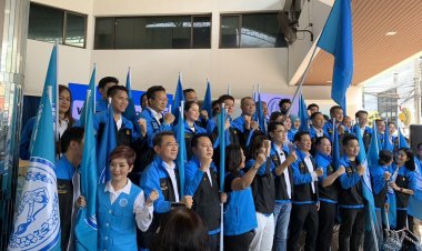 “เฉลิมชัย”ลั่นกลองรบ! ปชป.ส่งมอบธงชัย 33 ผู้สมัคร ส.ส. มั่นใจนำชัยชนะทวงคืนเมืองกรุงได้แน่