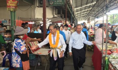 " ชวน  หลีกภัย"อ้อนชาวปราจีนบุรีเทคะแนนผู้สมัครสส.ปชป.ทั้ง 3 เขต