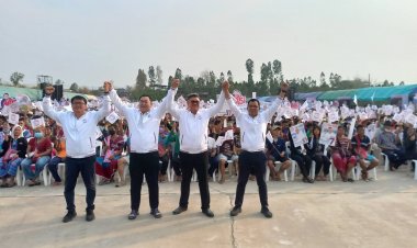 “ผู้กองธรรมนัส”นำทัพ สส.ตาก 3 เขต.  ปราศรัยนโยบายพรรคพลังประชารัฐ