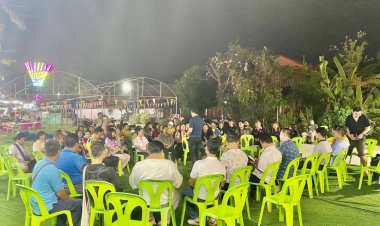 "อดีตนายกเคี้ยง " เบอร์ 8.  พร้อม "รองเอ็ด"  ลงพื้นที่พบปะ  ชาวบ้าน อ.อุ้มผาง นโยบาย  มีเราไม่มีแล้ง มีน้ำไม่มีจน