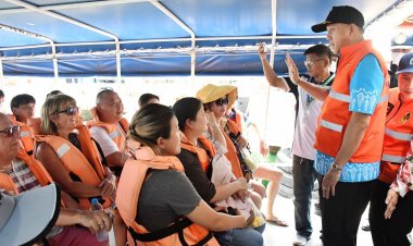 ผู้ว่าฯชลบุรีลงพื้นที่เยี่ยมจุดบริการประชาชนและอำนวยความสะดวก นทท.พื้นที่พัทยา ช่วงเทศกาลสงกรานต์