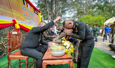 กองกำลังสุรนารี จัดกิจกรรรมสืบสานประเพณีสงกรานต์ไทย - กัมพูชา