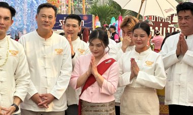 “พรรครวมแผ่นดิน ร่วมสืบสานประเพณี ป๋าเวณีปี๋ใหม่เมือง”