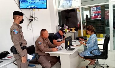 ตม.ชัยภูมิ เร่งลงพื้นที่ให้กำลังใจ ครอบครัวเขยฝรั่ง ถูกเพื่อนบ้านรุมทำร้าย สาหัส