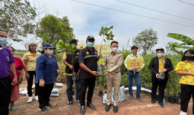 นอภ.บ้านสร้างร่วมกับสนง.พัฒนาชุมชนอำเภอบ้านสร้างจัดกิจกรรม "ทางนี้มีผล ผู้คนรักกัน”