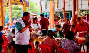 “อดีตนายกเคี้ยง” เบอร์ 8 พลังประชาชรัฐ ลงพื้นที่พบปะชาวบ้านแม่สอด  ร่วมงานพิธีอุปสมบท