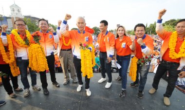 “สุวัจน์” นำทีม ชพนก.ขึ้นเวทีปราศรัยใหญ่ที่โคราช ชูนโยบายเศรษฐกิจชาติ 12 ด้าน
