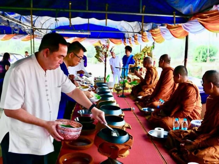 "อดีตนายกเคี้ยง" เบอร์ 8. พรรคพลังปรัชารัฐ...ร่วมงานทำบุญ พิธีเปิด"สะพานข้ามน้ำลำห้วยแม่ละเมา"