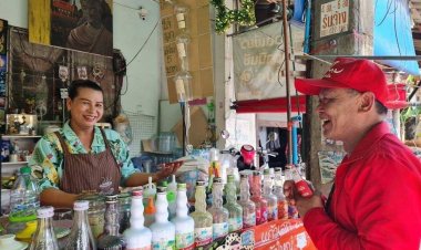 ‘แมน อินทร์พิทักษ์’ ลุยปลุกเศรษฐกิจหนองปรือ  ชาวบ้านมั่นใจนโยบายเพื่อไทยแลนด์สไลด์ทั้งตำบล