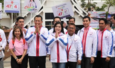 "มาดามหยก"นำทีมดารา ผู้สมัครฯ ทีม Change Together อ้อนขอคะแนนเสียงชาวกทม.