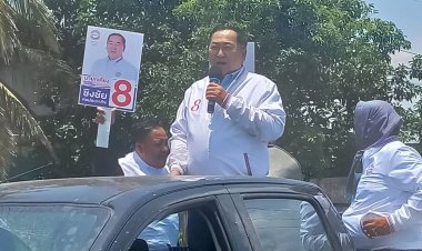 "อดีตนายกเคี้ยง" เบอร์ 8. ผู้สมัคร ส.ส.ตาก เขตสองลุยหาเสียงพี่น้องชาวตาก