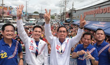 “พล.อ.ประยุทธ์”ปลุกเร้าขอคนใต้เลือก รวมไทยสร้างชาติ ให้ถล่มทลาย เพื่อให้ลุงตู่เข้าไปทำงานต่อ