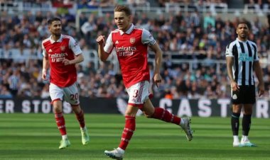 ยังไม่ยอมแพ้!"ปืนใหญ่"ร้อนแรงบุกเชือด "สาลิกาดง"2-0 จี้แมนฯ ซิตี้ แต้มเดียว ศึกพรีเมียร์ลีก