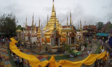 อลังการ!“ประเพณีขึ้นธาตุเดือนเก้า (เหนือ) วัดพระบรมธาตุบ้านตาก"