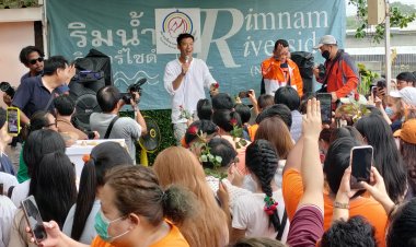 "ธนาธร"ช่วยหาเสียงผู้สมัคร ส.ส.พรรคก้าวไกล จ.นครนายก