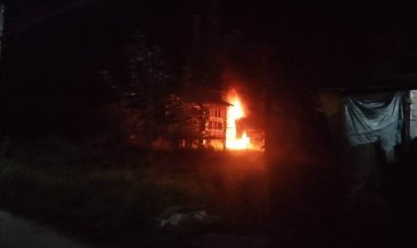 ป่วนใต้ เผายางล้อรถยนต์ ลอบวางเพลิงเสาสัญญาณโทรศัพท์มือถือในพื้นที่ 3 จังหวัดชายแดนภาคใต้