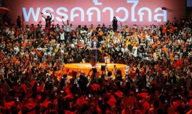 “พิธา”ปราศรัยก้าวไกลโค้งสุดท้าย ย้ำพร้อมเป็นนายกฯ นำพาประเทศไปสู่อนาคต