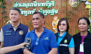 กกต.ตรวจความเรียบร้อยการแจกจ่ายวัสดุอุปกรณ์ประจำหน่วยเลือกตั้ง