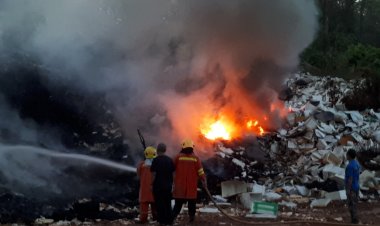 ระทึก!ไฟไหม้บ่อเก็บขยะเทศบาลเมืองน่านคาดคนลักลอบวางเพลิง