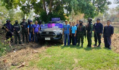 ทหารพราน 23 รวบตัวแก๊งค้ารถเถื่อนก่อนที่จะนำรถลงแพข้ามแม่น้ำโขง