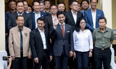 สื่อนอกเผย"พรรคก้าวไกล"จัดตั้งรัฐบาลไทยส่อหนังชีวิต แม้คว้าชัยศึกเลือกตั้ง