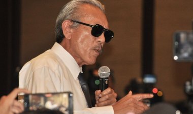 'ชูวิทย์' ปูดอำนาจเก่า ใช้หุ้นสื่อ สกัด 'พิธา' พลิกขั้วใหม่ตั้งรัฐบาล