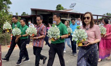 ผู้ว่าฯศรีสะเกษให้การต้อนรับ"อาคม"รมว.คลังและคณะในโอกาสเดินทางมาเป็นประธานทอดผ้าป่าสามัคคีมหากุศล