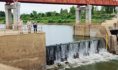 ชลประทานพิจิตรส่งมวลน้ำก้อนแรกให้ชาวนาลุ่มน้ำยมเพื่อให้ได้มีน้ำเพาะปลูกข้าว