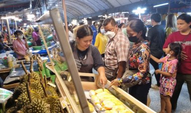 งานวันเกษตรกรหรืองานชาวสวนปราจีนฯ วันแรกคนแห่ชิม ช็อปผลไม้คึกคัก
