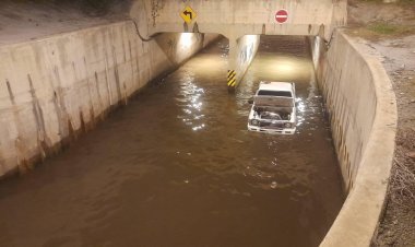 ชาวบ้านโคราชสุดทนอุโมงค์ทางลอดรถไฟน้ำท่วมซ้ำซาก จี้หน่วยงานเร่งแกไขปัญหา