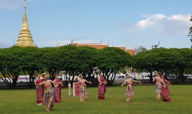 ครูภูมิปัญญานาฏศิลป์ น่าน - สุโขทัย   จับมือยกระดับงานหัตถกรรมและศิลปะพื้นบ้าน ร่วมออกแบบการแสดงเล่าเรื่องราวเชื่อมโยงสองเมือง