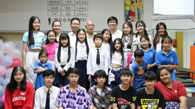 หวนคืนสู่วงการยุคใหม่ พร้อมผู้กำกับหนุ่มไฟแรง " ผีก็ผีวะ " ภาพยนตร์แนวตลก คอมเมดี้ที่ทุกคนต้องดู!!!